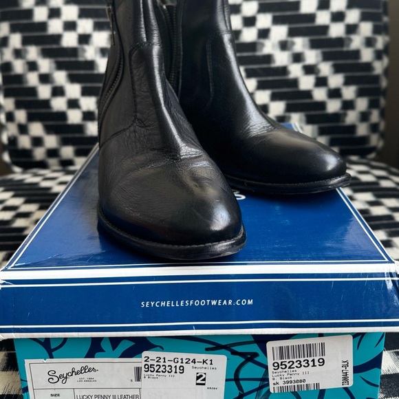 Seychelles Lucky Penny double zippered booties with original box. - Picture 2 of 6
